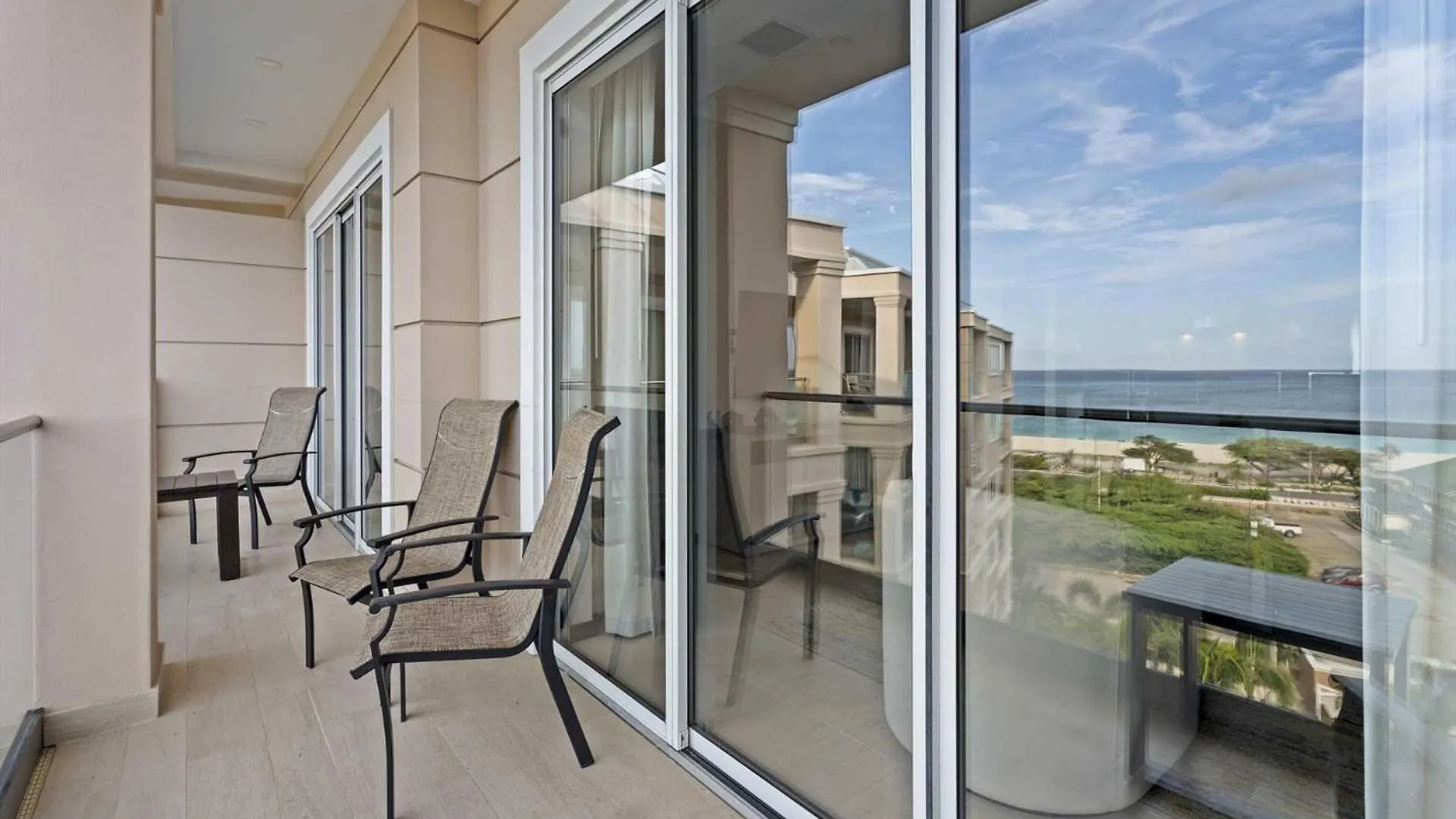 Feriehus Beach View - Seascape Retreat 2Br Condo - Lv605 Palm Beach