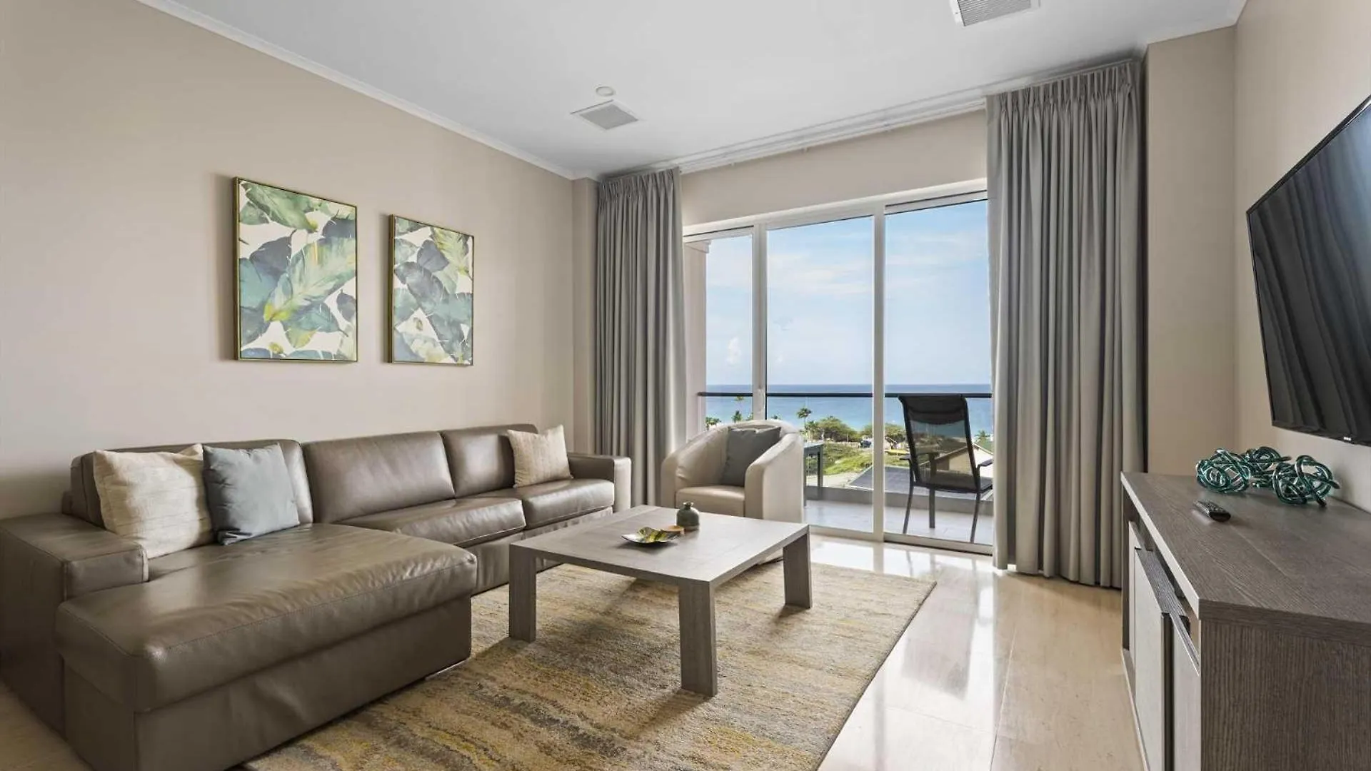 Beach View - Seascape Retreat 2Br Condo - Lv605 Palm Beach 0*,  Aruba